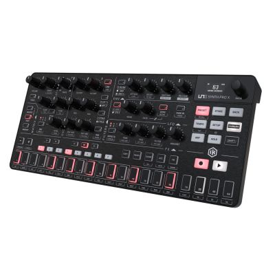 3. IK Multimedia Uno Synth Pro X - analoger Synthesizer
