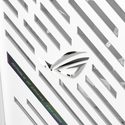 39. ASUS ROG Strix Helios II Midi-Tower Weiß