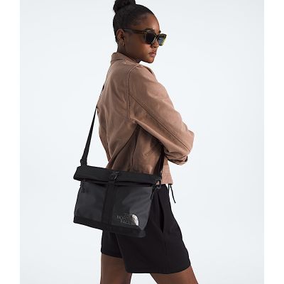 4. The North Face Base Camp Nylon, Polyester Schwarze Unisex-Schultertasche