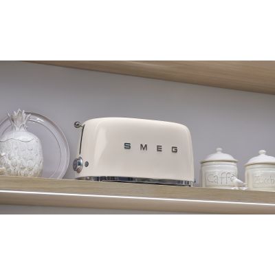 10. SMEG Toaster (TSF02CREU)