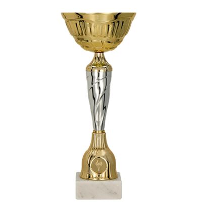 Becher aus Gold und Silber