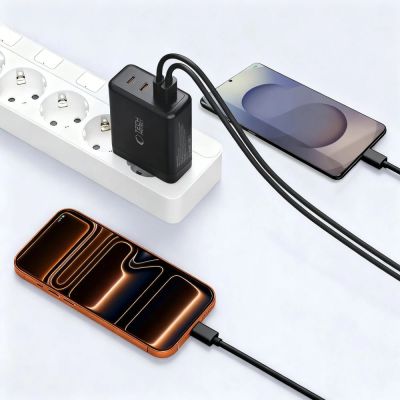 7. Tech-Protect NC140W-GAN 4-Port 140W Wandladegerät – Schwarz