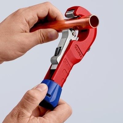 24. Knipex 90 31 02 SB Handrohrschneider