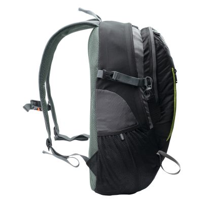 7. Hi-Tec Murray Rucksack 92800603143