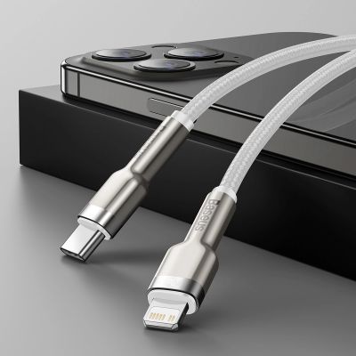 9. Baseus Cafule Series Metal Data USB-C / Lightning 20W PD-Kabel 2 m - Weiß