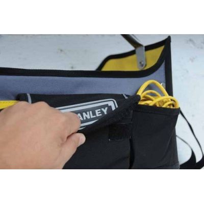 4. Black & Decker 1-96-182 Werkzeugkoffer, schwarz/gelb, Nylon