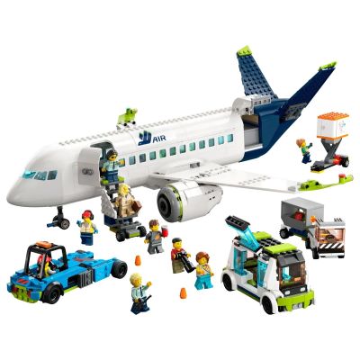 3. LEGO City 60367 Passagierflugzeug
