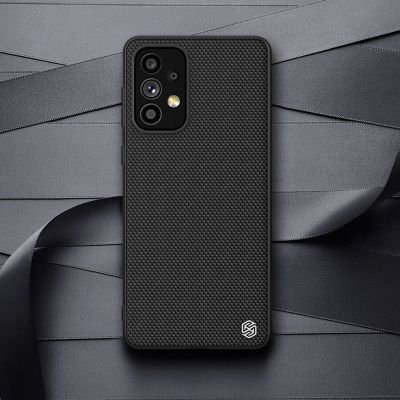 11. Nillkin Textured Case robuste, verstärkte Hülle mit Gelrahmen und Nylonrückseite für Samsung Galaxy A73 schwarz