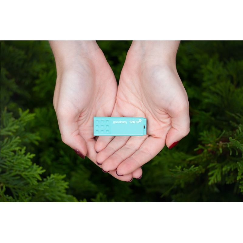 5. USB 3.0 GOODRAM 32GB UME3 CARE