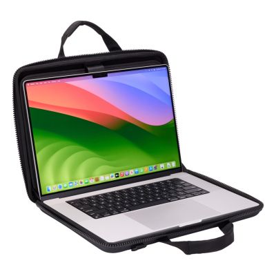 4. Thule Glove, passend für 16-Zoll-MacBooks, Schwarz