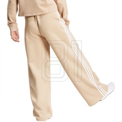 3. adidas Essentials 3-Streifen Fleece Wide W Hose IR5385