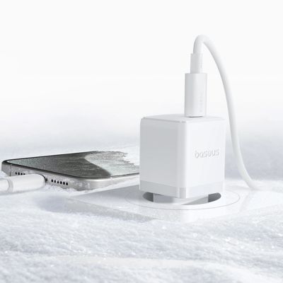 12. Baseus Palm 20W USB-C Wandladegerät - Weiß