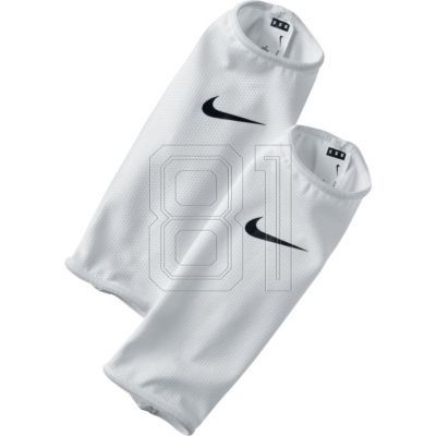 2. Sleeves for the Nike Guard Lock Sleeves SE0174-103 football boots