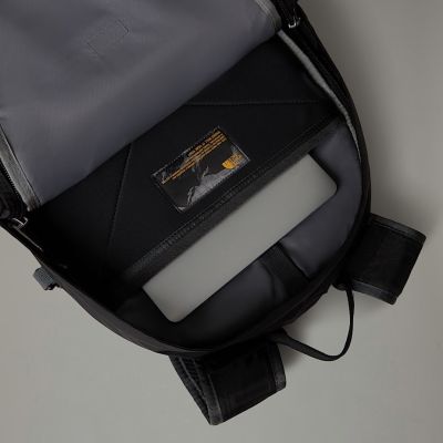 7. The North Face Borealis Classic Rucksack, schwarzes Nylon