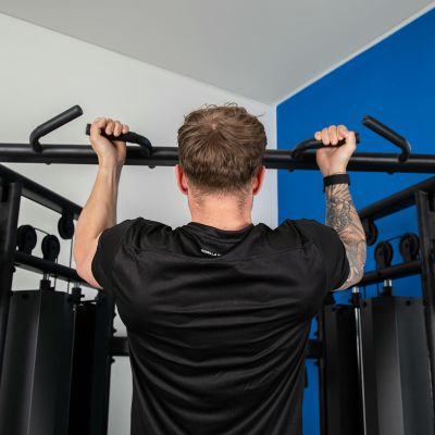 33. VIRTUFIT CC100 KABELÜBERGREIFEND - DOPPELTE VERSTELLBARE SEILROLLE - FUNKTIONSTRAINER