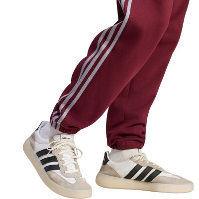 5. adidas Essentials 3-Streifen Fleecehose für Herren, schmal zulaufende Bündchen, burgunderrot, KY4134