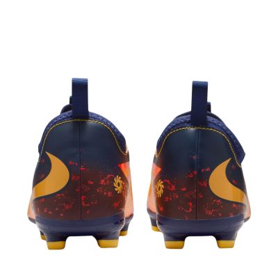 9. Nike Phantom 6 Low Academy FG/MG EH HQ2032 800 Kinder-Fußballschuhe