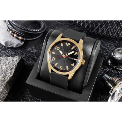 5. Guess Herrenuhr Monte GW0805G2 + Box