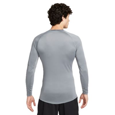 2. Nike Dri-FIT Pro Thermoshirt M FB7919-084
