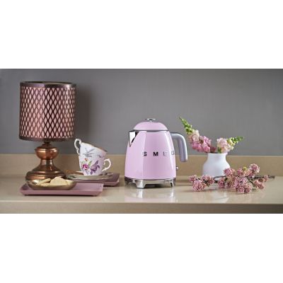4. SMEG Wasserkocher (KLF05PKEU) Mini 0,8L rosa