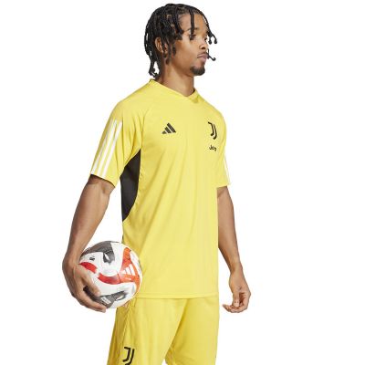 9. adidas Juventus Trainings-T-Shirt JSY M IQ0875