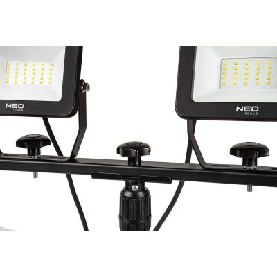 6. Doppelstrahler 2x50W SMD-LED 8500lm 230V auf einem 1,8m Stativ