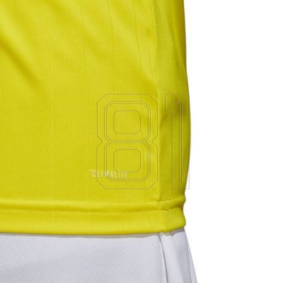 4. Table 18 JSY M CE8941 football jersey