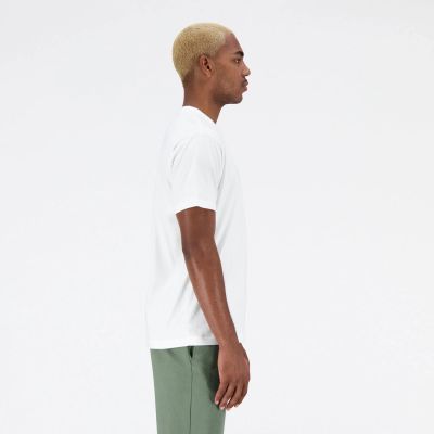 7. New Balance T-Shirt Essentials Reimagined Cott M MT31542WT