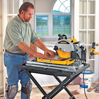 4. DeWALT DT3733-XJ Diamanttrennscheibe