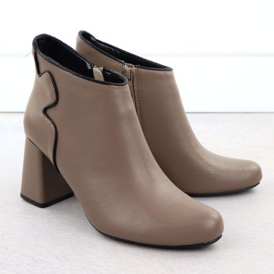 3. Elegante beige Leder-Ankle-Boots mit Blockabsatz, Jezzi OLI21-2