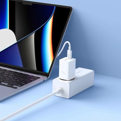 9. Baseus GaN5 Pro 40W 2xUSB-C Wandladegerät – Weiß