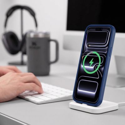 9. Tech-Protect Magmat Magsafe CC Hülle für iPhone 18 Pro Max / 17 Pro Max – Mattes Marineblau