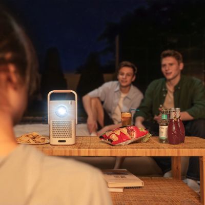 21. Yaber T2 Plus LCD FullHD 1080p Multimedia-Projektor mit JBL-Lautsprechern - Beige