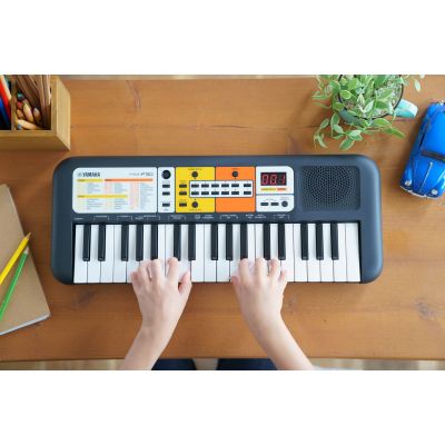 5. Yamaha PSS-F30 - Keyboard