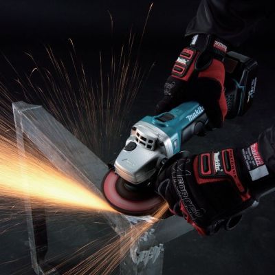 8. Makita DGA 504 Z Winkelschleifer 12,5 cm 11000 U/min 2,3 kg