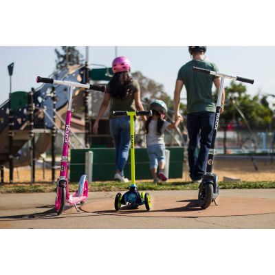 7. Razor A5 Lux Scooter 13073064 (rosa)