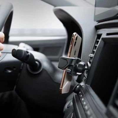 7. Spigen Click.R Halter für Auto-Lüftungsschlitze – Schwarz