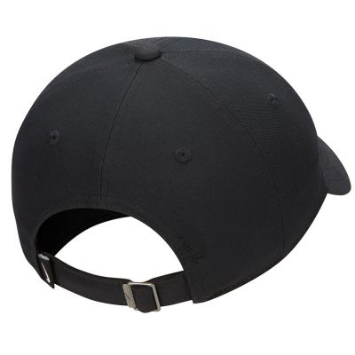 4. Nike Club FB5369-010 Kappe