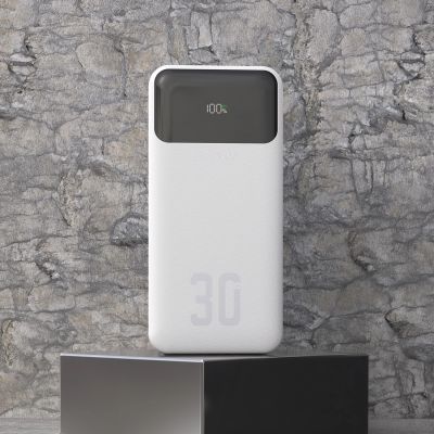 2. Dudao K15Max 30000mAh PD 22,5W Powerbank mit USB-C- und Lightning Kabeln – Weiß