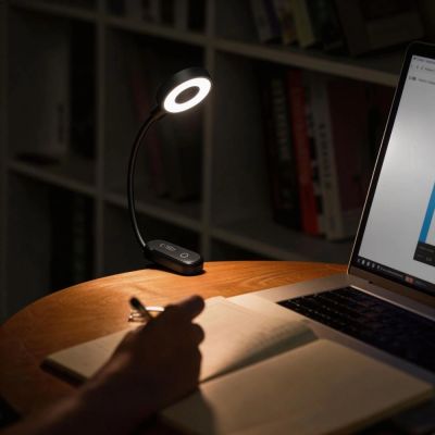 9. Tech-Protect LL100 Kabellose Lampe mit Clip + USB-A-/USB-C-Kabel (30 cm) – Schwarz