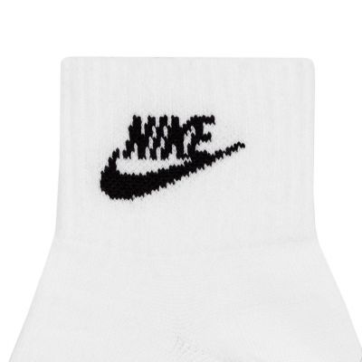 3. Nike Nsw Everyday Essential AN DX5074 101 Socken