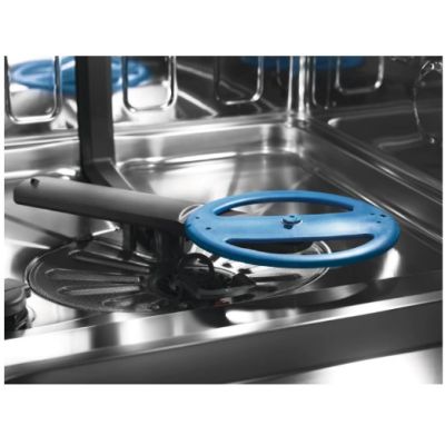 8. Einbaugeschirrspüler ELECTROLUX EEC67310L ComfortLift 60 cm, automatische Türöffnung, Besteckschublade