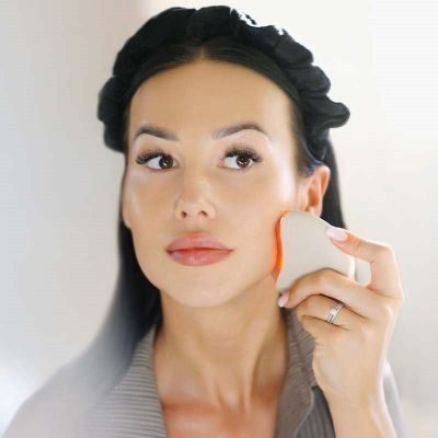 6. Neno Beauty Auri 5-in-1 Gesichts- und Halslifting-Massagegerät