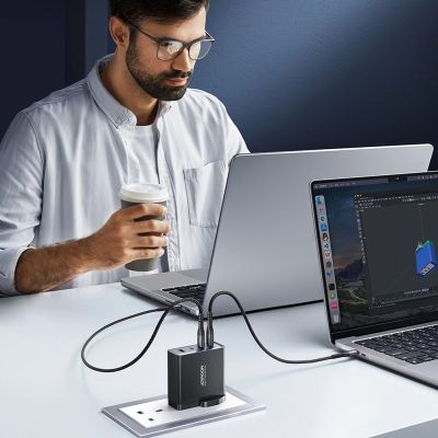 11. GaN-Ladegerät UK Joyroom JR-TCG05UK 140 W 3x USB-C USB-A + USB-C / USB-C-Kabel 240 W 1,2 m