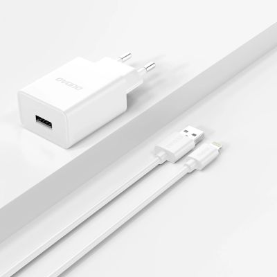 4. Dudao A4EU USB-A 2,1 A Wandladegerät – Weiß + USB-A – Lightning -Kabel