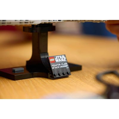 21. LEGO Star Wars 75441 Venator