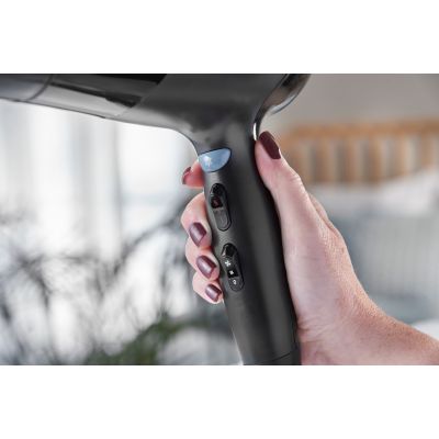 6. REMINGTON Compact On The Go D1500 Haartrockner (2000W; Schwarz)