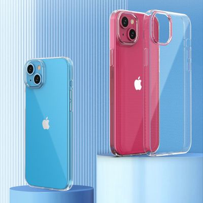 9. iPhone 15 Plus-Hülle aus der Ultra Clear-Serie in transparenter Farbe