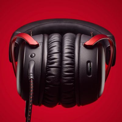105. HyperX Cloud III Gaming-Headset in Schwarz/Rot