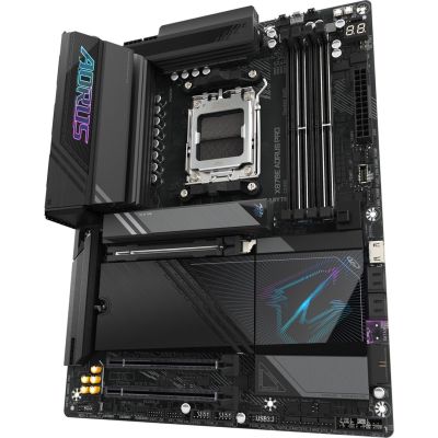 9. Gigabyte X870E AORUS PRO Mainboard